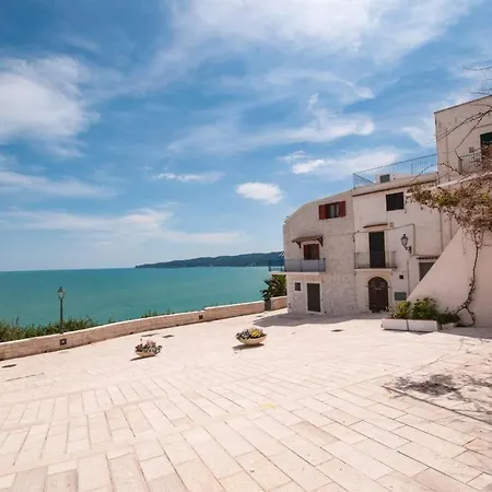 Romantic In - 40 M² With Sea View Apartament