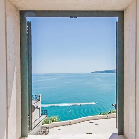 Romantic In - 40 M² With Sea View Διαμέρισμα