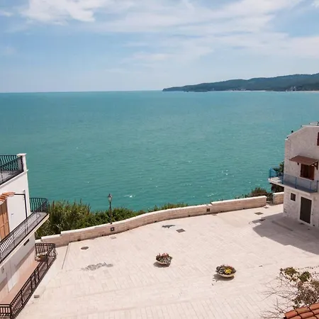 Lägenhet Romantic In - 40 M² With Sea View Vieste